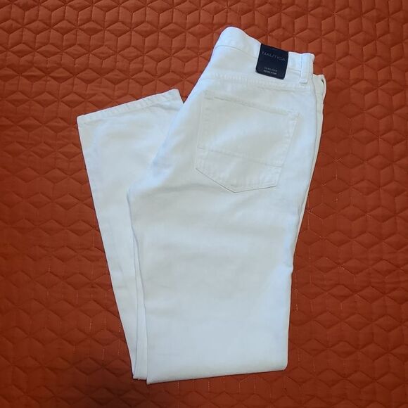 Nautica Straight Fit Jeans - Size 30 x 32 - Picture 2 of 8